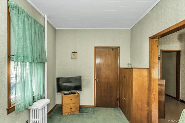 61-22 56th Drive, Maspeth, NY 11378