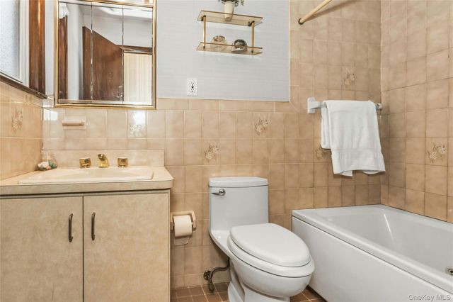 61-22 56th Drive, Maspeth, NY 11378