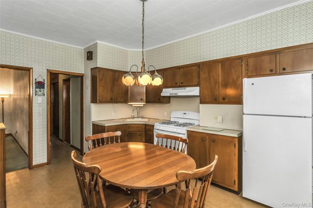 61-22 56th Drive, Maspeth, NY 11378