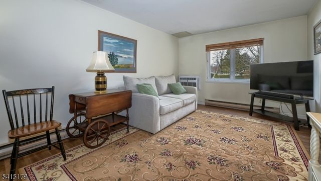 520 Turnpike C222 222, Pequannock Twp., NJ 07444