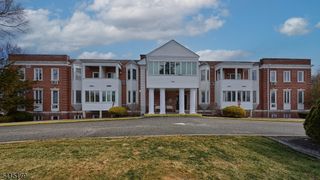 520 Turnpike C222 222, Pequannock Twp., NJ 07444