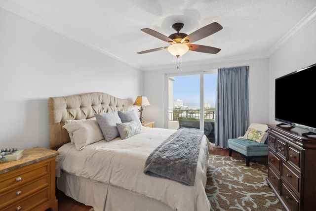 2880 NE 14th St. Causeway 904, Pompano Beach, FL 33062