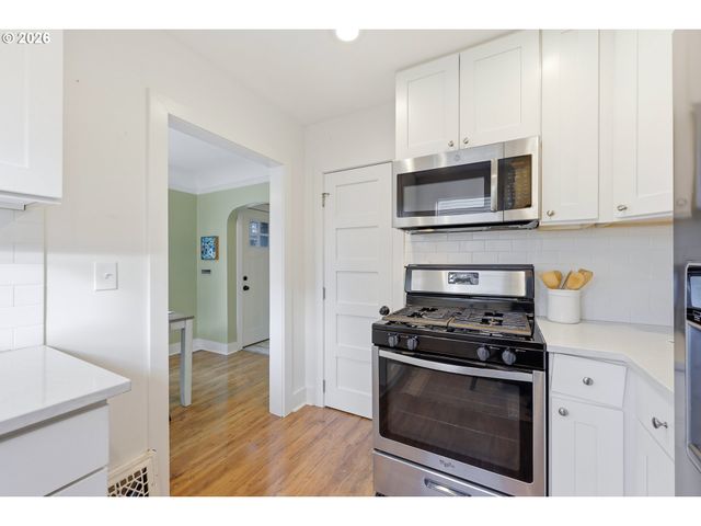 1830 N KILPATRICK St, Portland, OR 97217