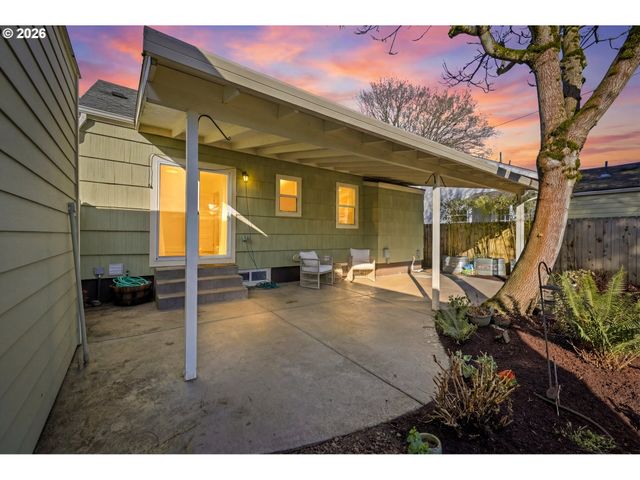 1830 N KILPATRICK St, Portland, OR 97217