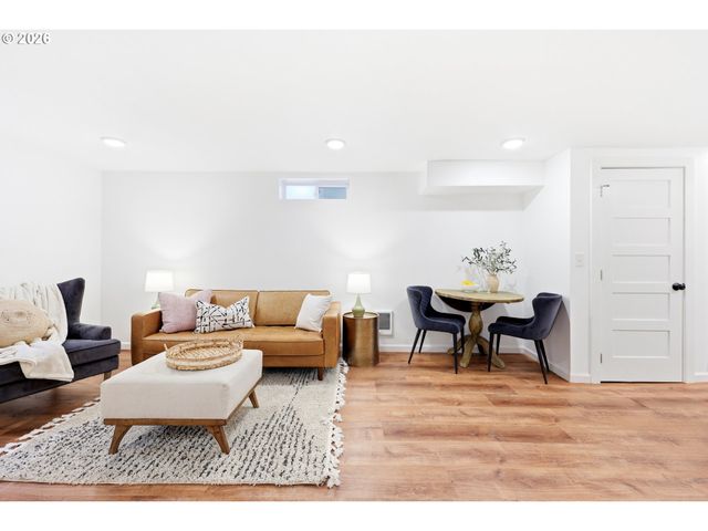 1830 N KILPATRICK St, Portland, OR 97217