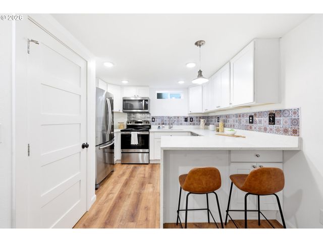 1830 N KILPATRICK St, Portland, OR 97217