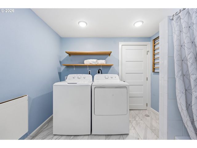 1830 N KILPATRICK St, Portland, OR 97217