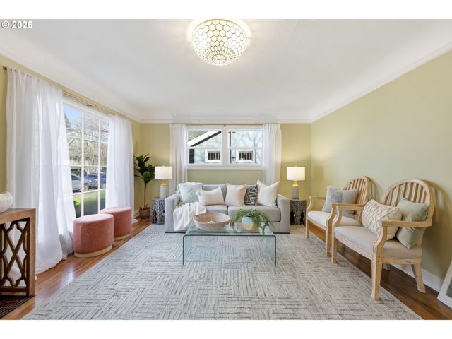 1830 N KILPATRICK St, Portland, OR 97217