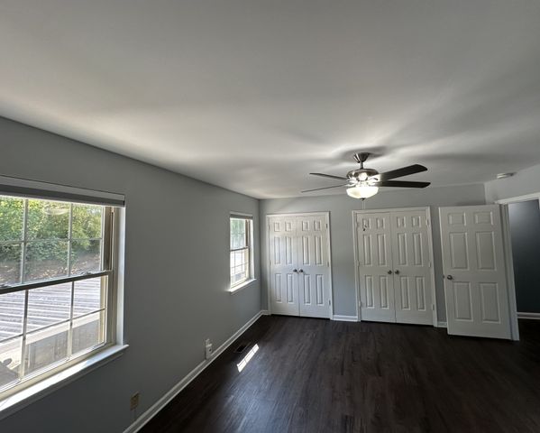 8300 Sawyer Brown Rd Apt E302, Nashville, TN 37221