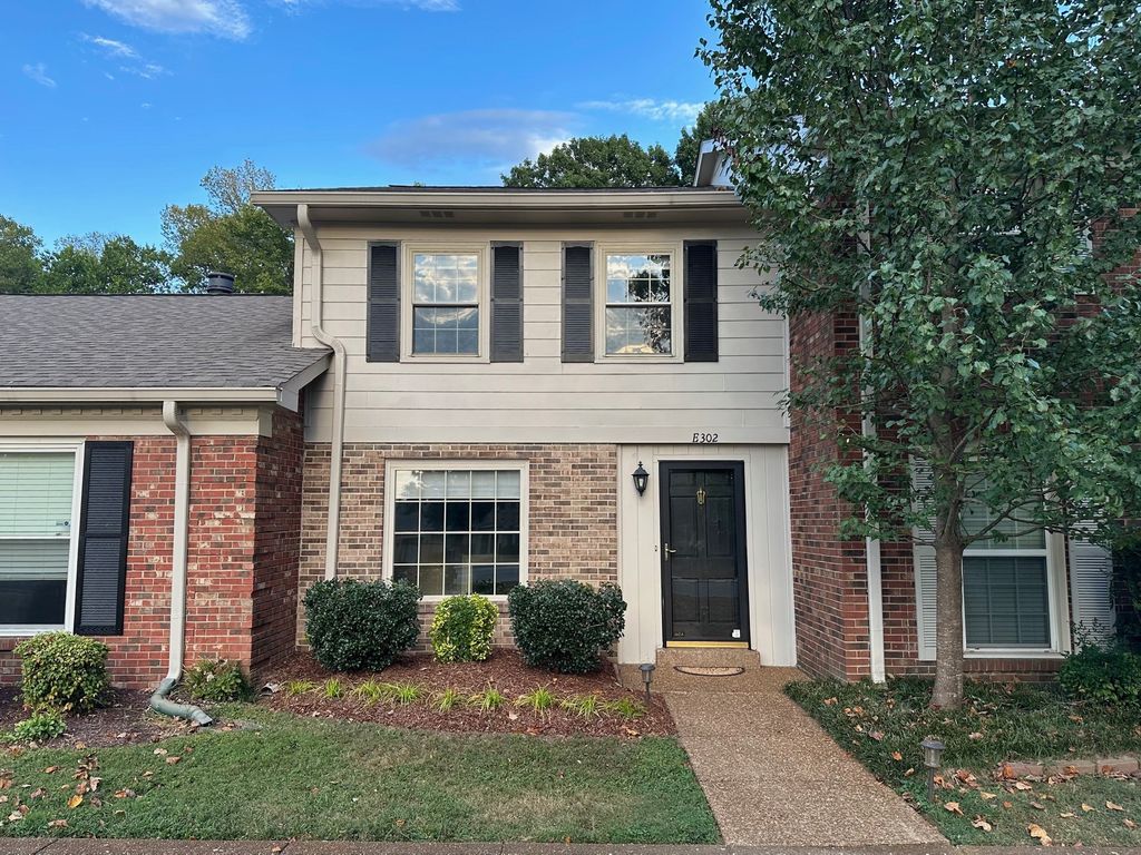 8300 Sawyer Brown Rd Apt E302, Nashville, TN 37221