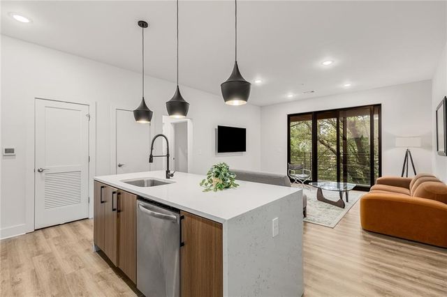 112 Rogers Street 303, Atlanta, GA 30317