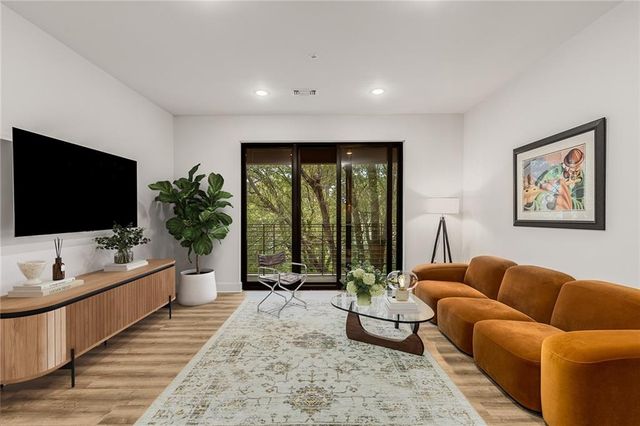 112 Rogers Street 303, Atlanta, GA 30317