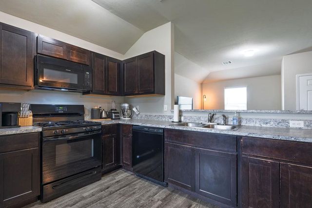 1917 Timber Dale Drive, Shawnee, OK 74804