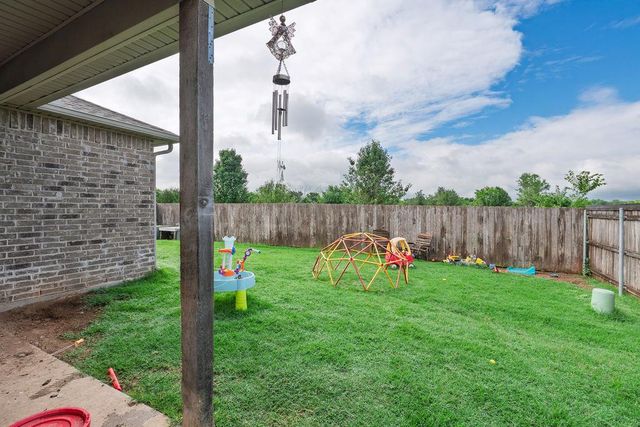 1917 Timber Dale Drive, Shawnee, OK 74804