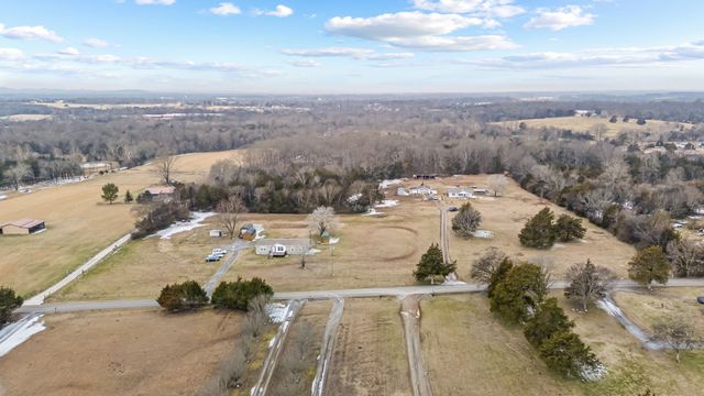 253 Henslee Rd, Shelbyville, TN 37160