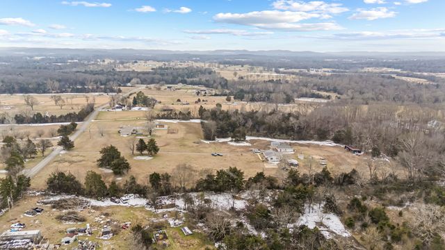 253 Henslee Rd, Shelbyville, TN 37160