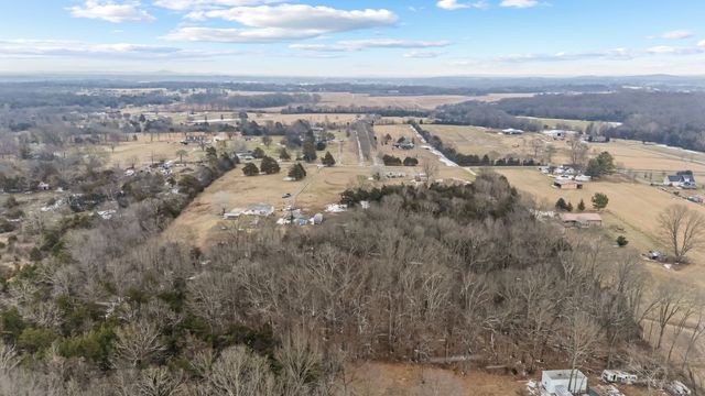 253 Henslee Rd, Shelbyville, TN 37160