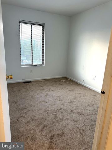 2112 BERGER PL, Herndon, VA 20170