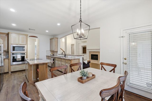 2214 Woods Edge Court, Corinth, TX 76210