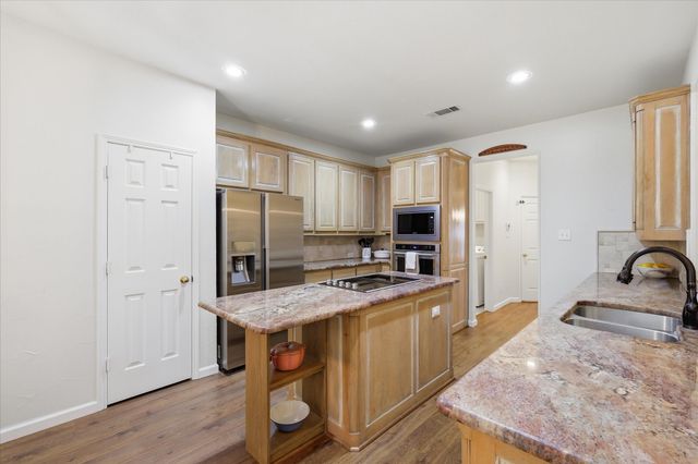 2214 Woods Edge Court, Corinth, TX 76210