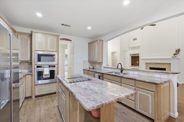 2214 Woods Edge Court, Corinth, TX 76210