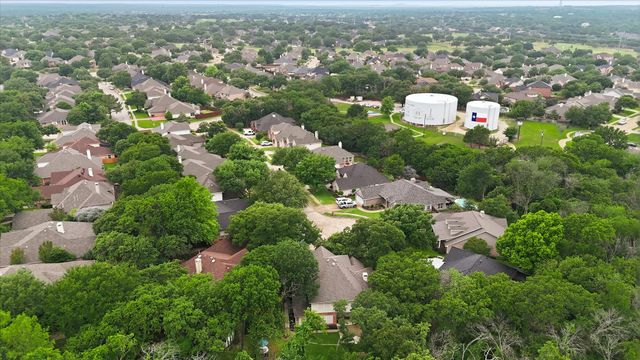 2214 Woods Edge Court, Corinth, TX 76210