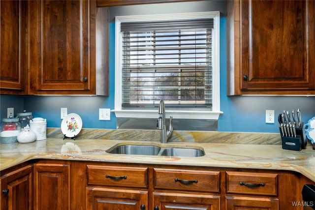 17471 N Hagler, Northport, AL 35475