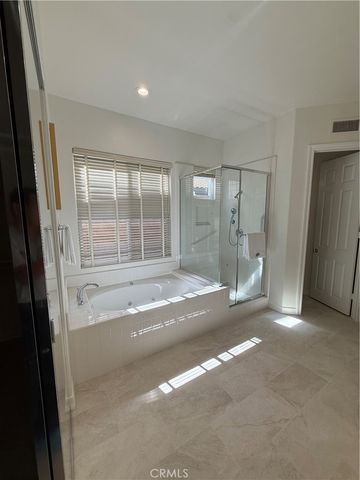 22 Camellia, Irvine, CA 92620