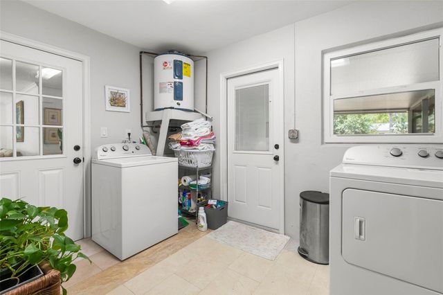 422 KENTUCKY AVENUE, Crystal Beach, FL 34681