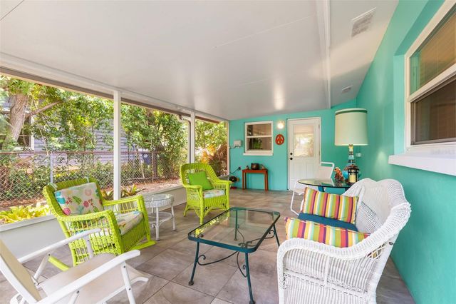 422 KENTUCKY AVENUE, Crystal Beach, FL 34681