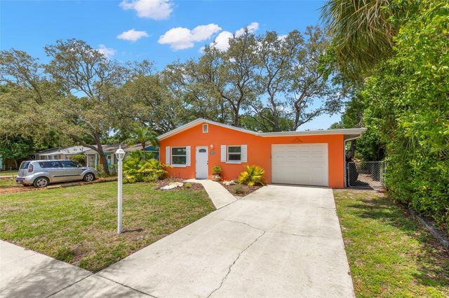 422 KENTUCKY AVENUE, Crystal Beach, FL 34681