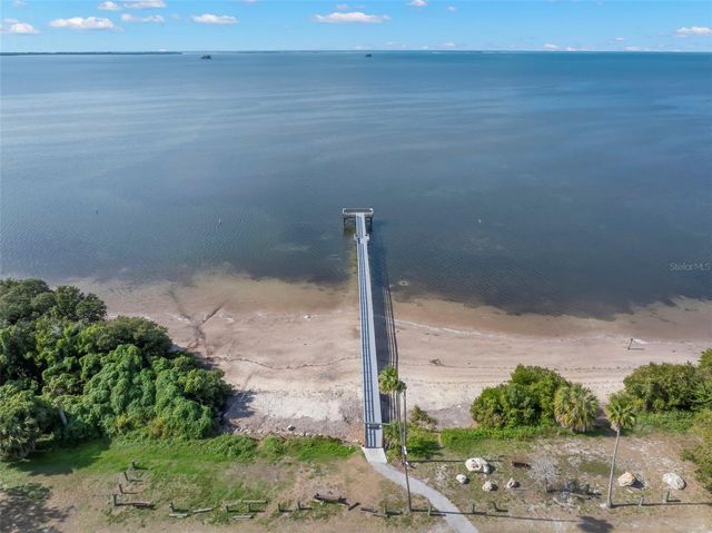 422 KENTUCKY AVENUE, Crystal Beach, FL 34681