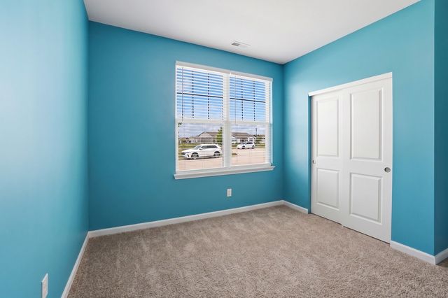1155 Heritage Court, Pingree Grove, IL 60140