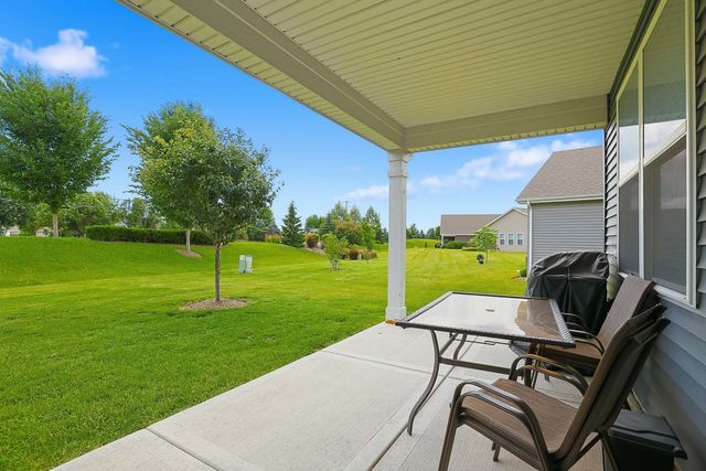 1155 Heritage Court, Pingree Grove, IL 60140