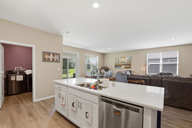 1155 Heritage Court, Pingree Grove, IL 60140