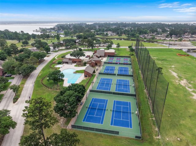 18222 Walden Forest Drive, Humble, TX 77346