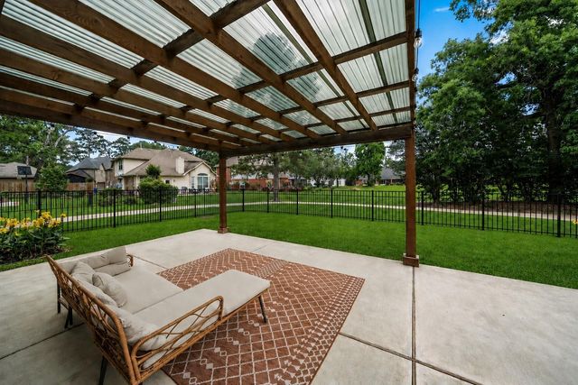 18222 Walden Forest Drive, Humble, TX 77346