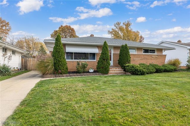 7735 Ann Arbor Drive, Parma, OH 44130