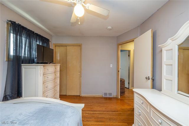 7735 Ann Arbor Drive, Parma, OH 44130