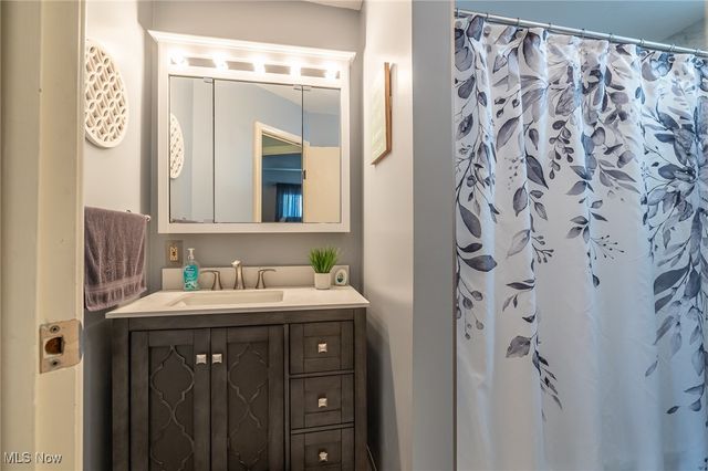 7735 Ann Arbor Drive, Parma, OH 44130