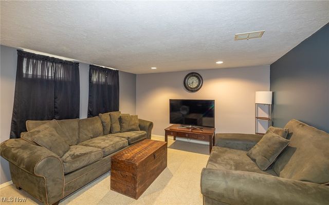 7735 Ann Arbor Drive, Parma, OH 44130