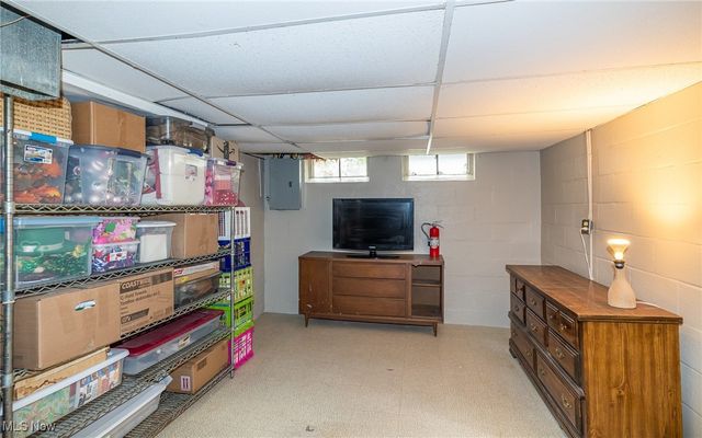 7735 Ann Arbor Drive, Parma, OH 44130