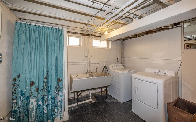 7735 Ann Arbor Drive, Parma, OH 44130