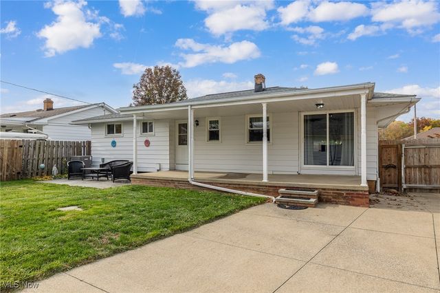 7735 Ann Arbor Drive, Parma, OH 44130