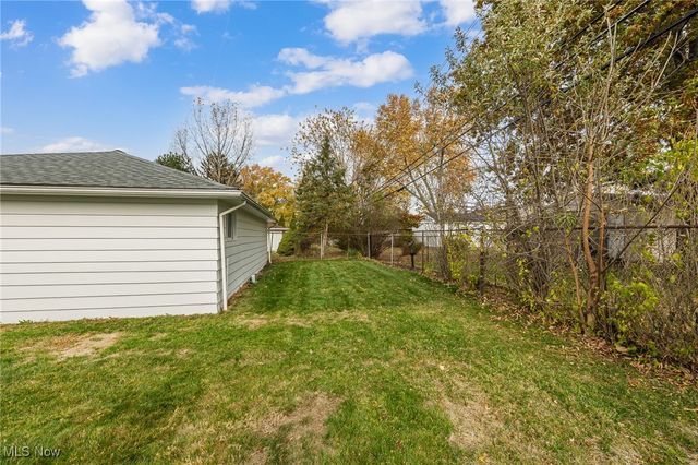 7735 Ann Arbor Drive, Parma, OH 44130