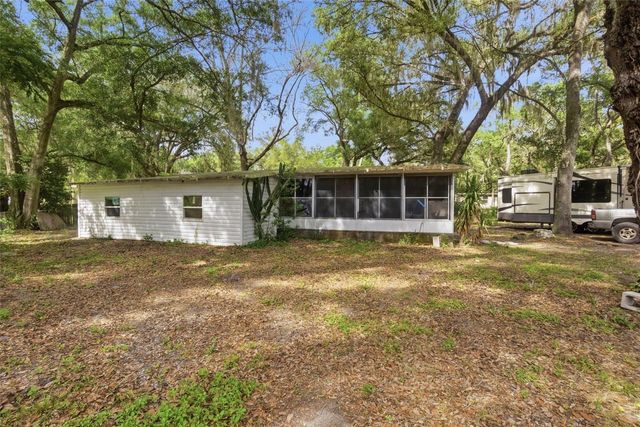 6945 NE 5TH PLACE, Ocala, FL 34470