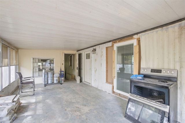 6945 NE 5TH PLACE, Ocala, FL 34470