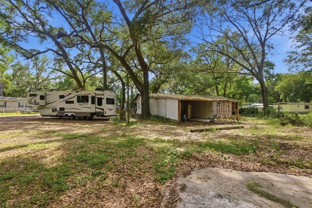 6945 NE 5TH PLACE, Ocala, FL 34470