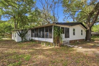 6945 NE 5TH PLACE, Ocala, FL 34470