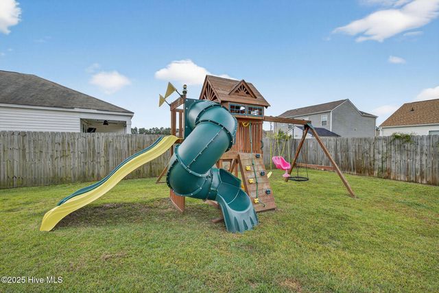 9789 Woodriff Circle NE, Leland, NC 28451